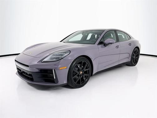 2026 Porsche Panamera 4