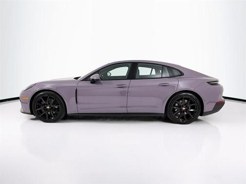 2026 Porsche Panamera 4