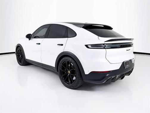 2024 Porsche Cayenne Turbo GT