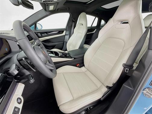 2026 Porsche Panamera 