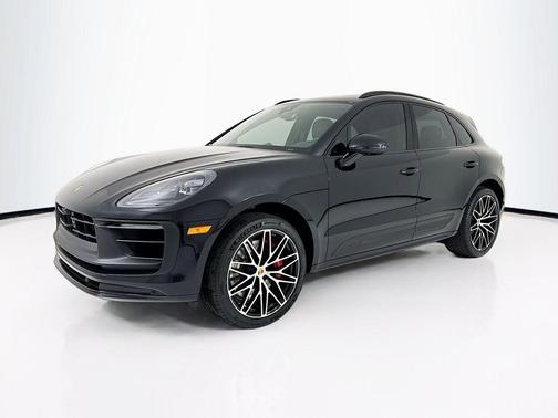 Jet Black 2026 Porsche Macan Macan GTS