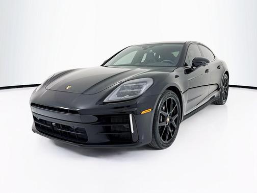 Jet Black Metallic 2026 Porsche Panamera