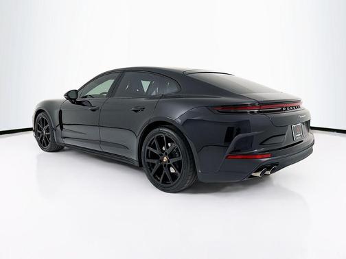 Jet Black Metallic 2026 Porsche Panamera
