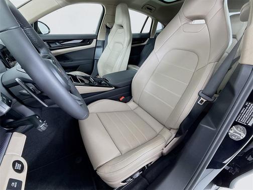 2026 Porsche Panamera 