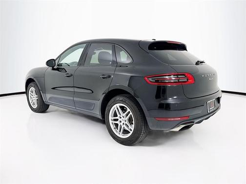 2017 Porsche Macan 