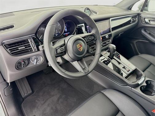 2026 Porsche Macan T