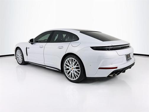 2026 Porsche Panamera 4S E-Hybrid