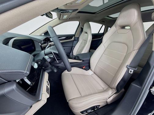 2026 Porsche Panamera 