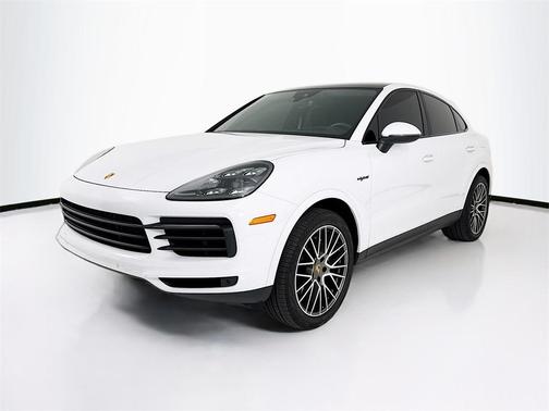 2022 Porsche Cayenne Platinum Edition
