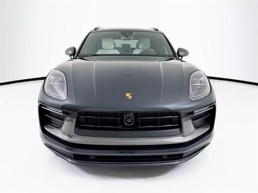 2026 Porsche Macan T