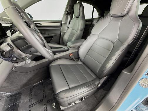 2024 Porsche Macan 4