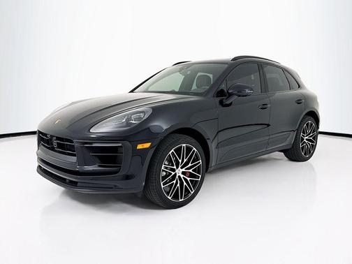 Jet Black 2026 Porsche Macan Macan