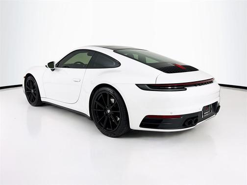 2020 Porsche 911 Carrera