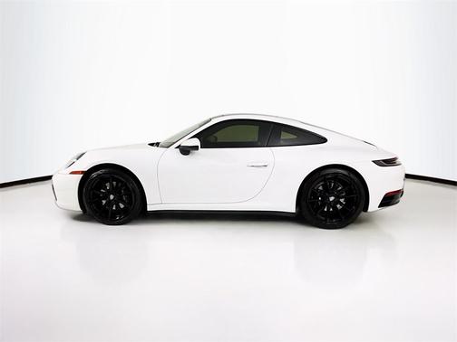 2020 Porsche 911 Carrera