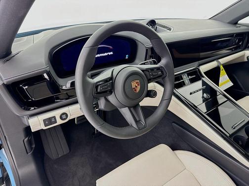 2026 Porsche Panamera 