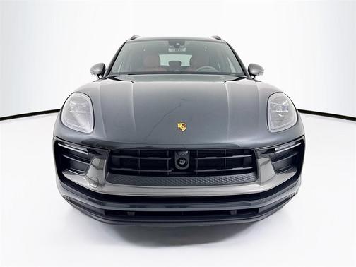 2026 Porsche Macan T