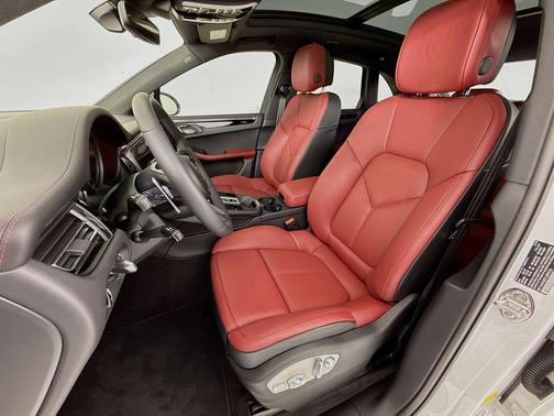 2026 Porsche Macan T