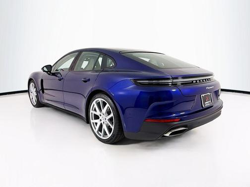 2026 Porsche Panamera 