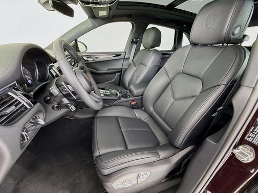 Copper Ruby Metallic 2026 Porsche Macan T