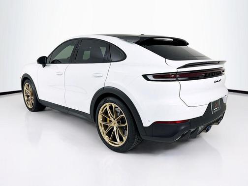 Carrara White 2026 Porsche Cayenne Turbo GT