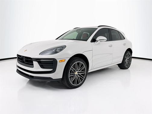 2026 Porsche Macan 