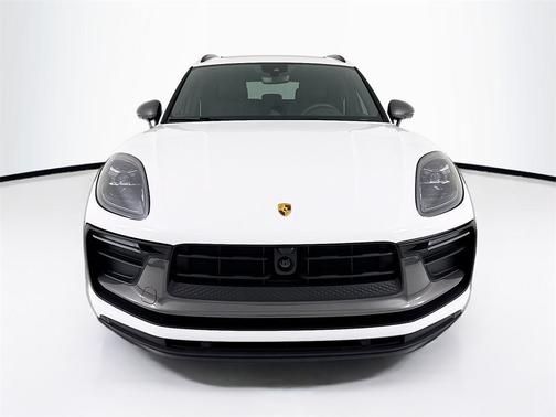 2026 Porsche Macan T