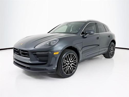 2026 Porsche Macan 