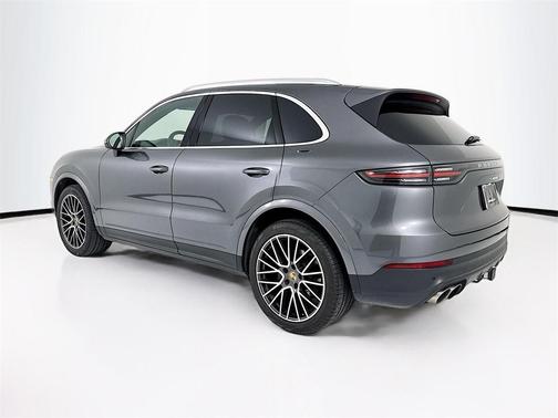 2023 Porsche Cayenne S