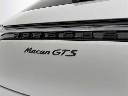2026 Porsche Macan GTS