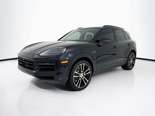 Chromite Black Metallic 2026 Porsche Cayenne Cayenne E-Hybrid