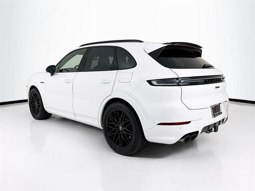 2025 Porsche Cayenne Cayenne Turbo E-Hybrid