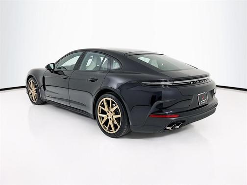 2026 Porsche Panamera 