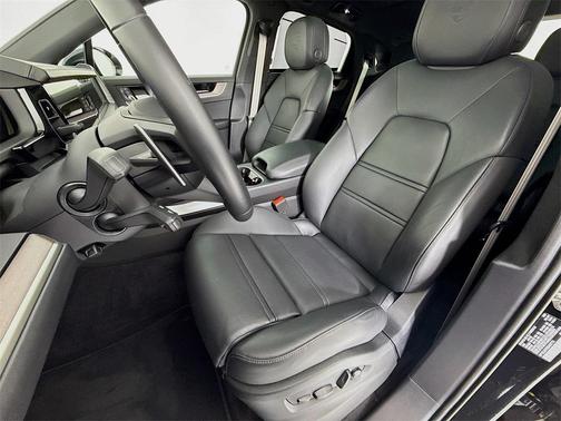 2025 Porsche Cayenne S