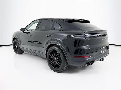 2025 Porsche Cayenne S