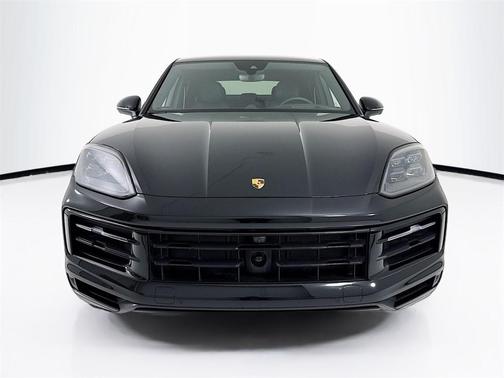 2025 Porsche Cayenne S