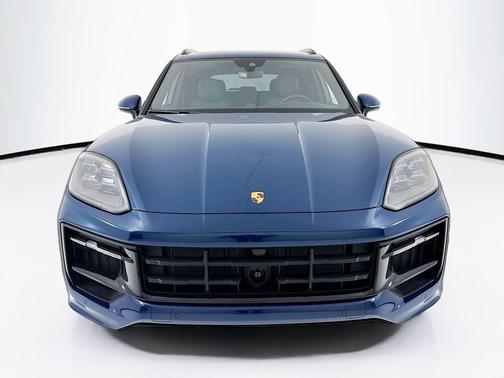2026 Porsche Cayenne GTS