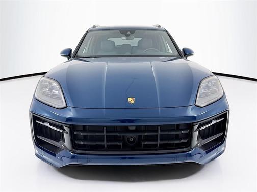 2026 Porsche Cayenne GTS