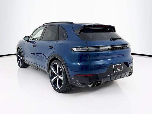 2026 Porsche Cayenne GTS