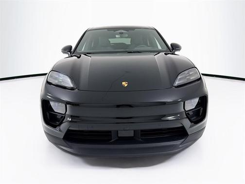 2025 Porsche Macan 4S