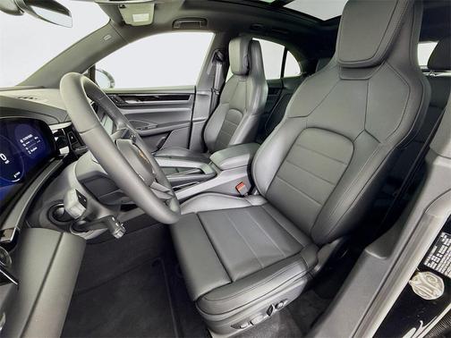 2025 Porsche Macan 4S