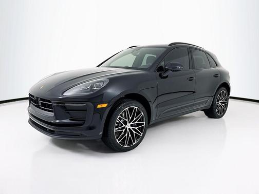 Jet Black 2026 Porsche Macan Macan