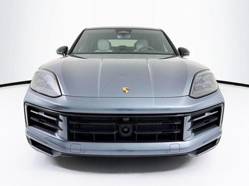 Vanadium Grey Metallic 2026 Porsche Cayenne Cayenne