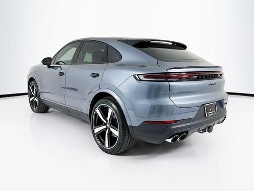 Vanadium Grey Metallic 2026 Porsche Cayenne Cayenne