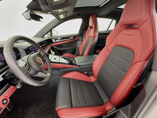 2026 Porsche Panamera 