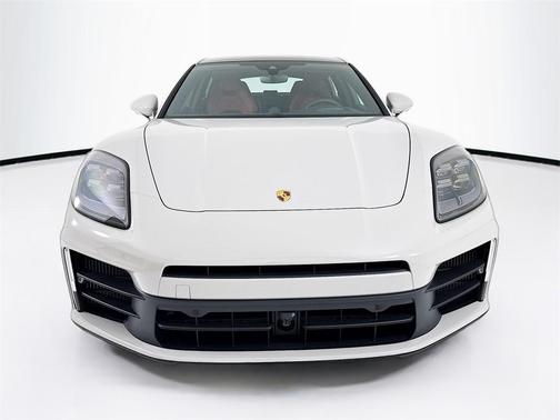 2026 Porsche Panamera 