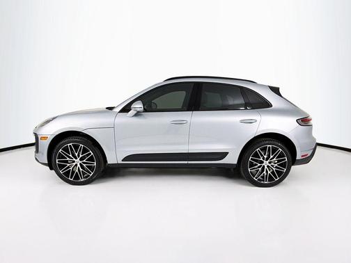 Dolomite Silver Metallic 2026 Porsche Macan Macan