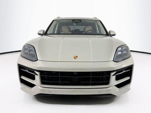 Cashmere Beige Metallic 2026 Porsche Cayenne Cayenne E-Hybrid
