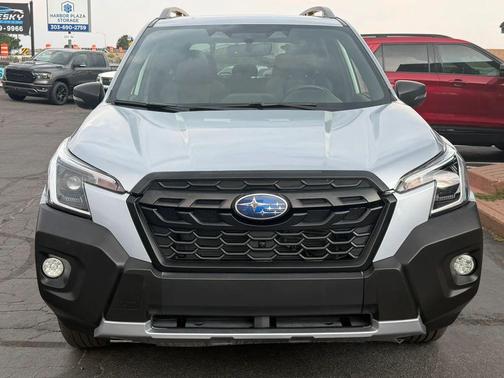 Ice Silver Metallic 2022 Subaru Forester Wilderness