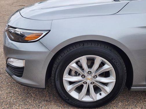 Sterling Gray Metallic 2024 Chevrolet Malibu FWD 1LT