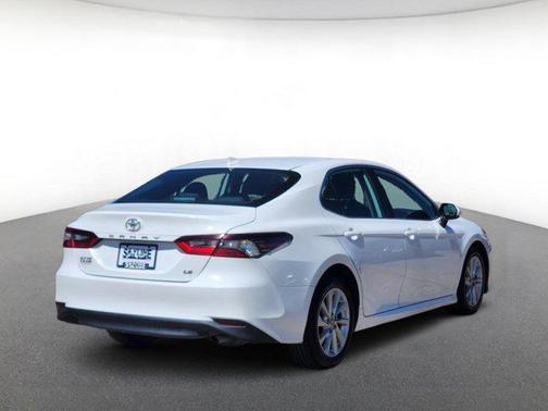 Ice Cap 2024 Toyota Camry LE